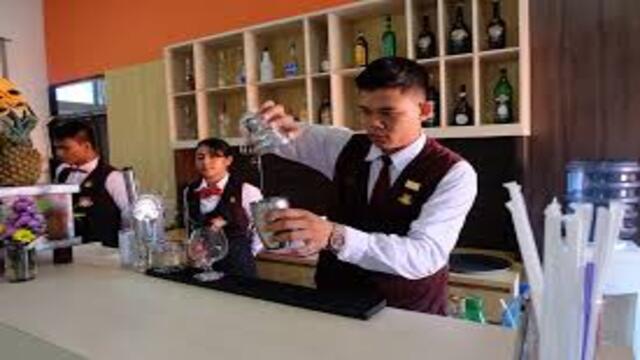 Sekolah Perhotelan dan Pariwisata