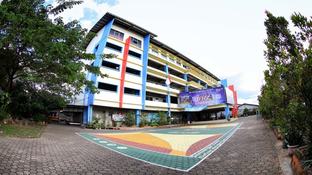 SMP Terpopuler di Kalimantan
